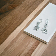 Load image into Gallery viewer, Eye Of Horus Silver Earring