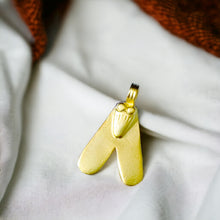 Load image into Gallery viewer, Gold Fly of Valor Pendant