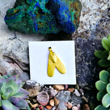 Load image into Gallery viewer, Gold Fly of Valor Pendant