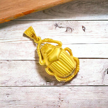 Load image into Gallery viewer, Unique Gold Scarab Gold Pendant