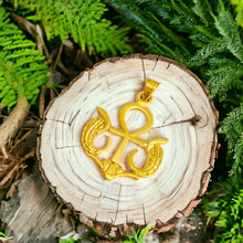 Load image into Gallery viewer, Ankh Wadjet Amulet Gold Pendant Necklace