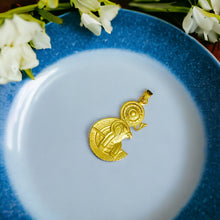 Load image into Gallery viewer, God Horus The Protector Pendant Necklace