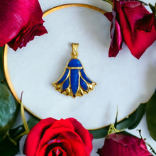 Load image into Gallery viewer, Gold Lotus Flower Pendant Necklace