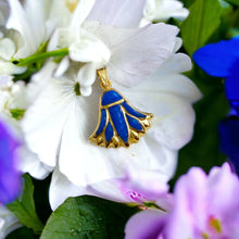 Load image into Gallery viewer, Gold Lotus Flower Pendant Necklace
