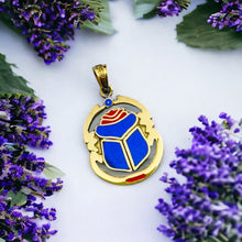 Load image into Gallery viewer, Gold Royal Scarab Pendant Necklace