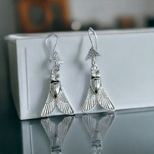 Load image into Gallery viewer, Sacred Fly of Valor Silver Earrings