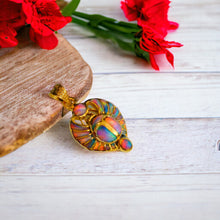 Load image into Gallery viewer, Dainty Scarab Gold Pendant Necklace