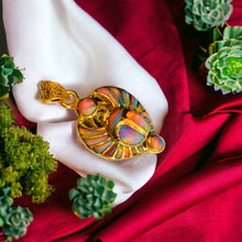 Load image into Gallery viewer, Dainty Scarab Gold Pendant Necklace