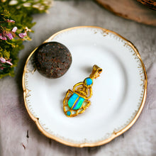 Load image into Gallery viewer, Dainty Opal Scarab Gold Pendant Necklace