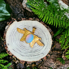Load image into Gallery viewer, Opal Horus Gold Pendant