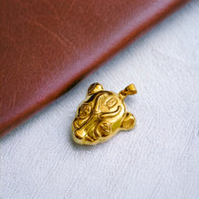 Load image into Gallery viewer, Sekhmet Gold  Pendant