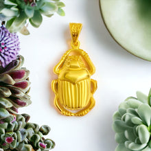 Load image into Gallery viewer, Unique Gold Scarab Gold Pendant