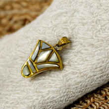 Load image into Gallery viewer, Gold Lotus Flower Pendant Necklace