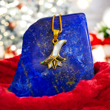 Load image into Gallery viewer, Gold Lotus Flower Pendant Necklace