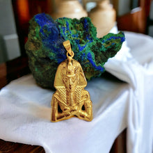 Load image into Gallery viewer, King Akhenaton Gold Pendant