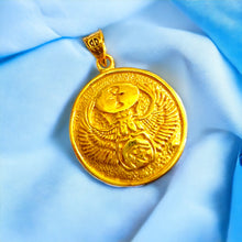 Load image into Gallery viewer, Scarab Beetle Round Gold Pendant