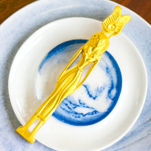 Load image into Gallery viewer, Gold Goddess isis Pendant