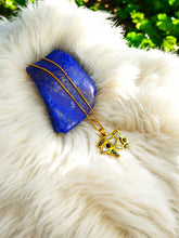 Load image into Gallery viewer, Gold Eye Of Horus Pendant Necklace