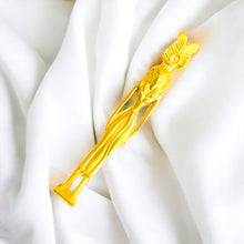 Load image into Gallery viewer, Gold Goddess isis Pendant