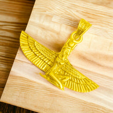Load image into Gallery viewer, Dainty Isis Gold Pendant Necklace