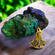 Load image into Gallery viewer, Gold Lotus Flower Pendant Necklace