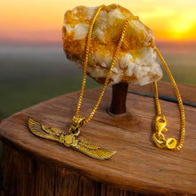Load image into Gallery viewer, Dainty Winged Sun Desk Gold Pendant Necklace