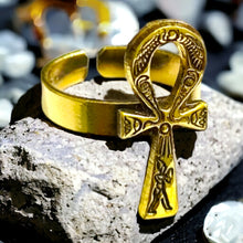 Load image into Gallery viewer, Gold Akhenaton Prayers Ankh Ring
