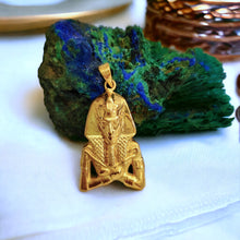 Load image into Gallery viewer, King Akhenaton Gold Pendant
