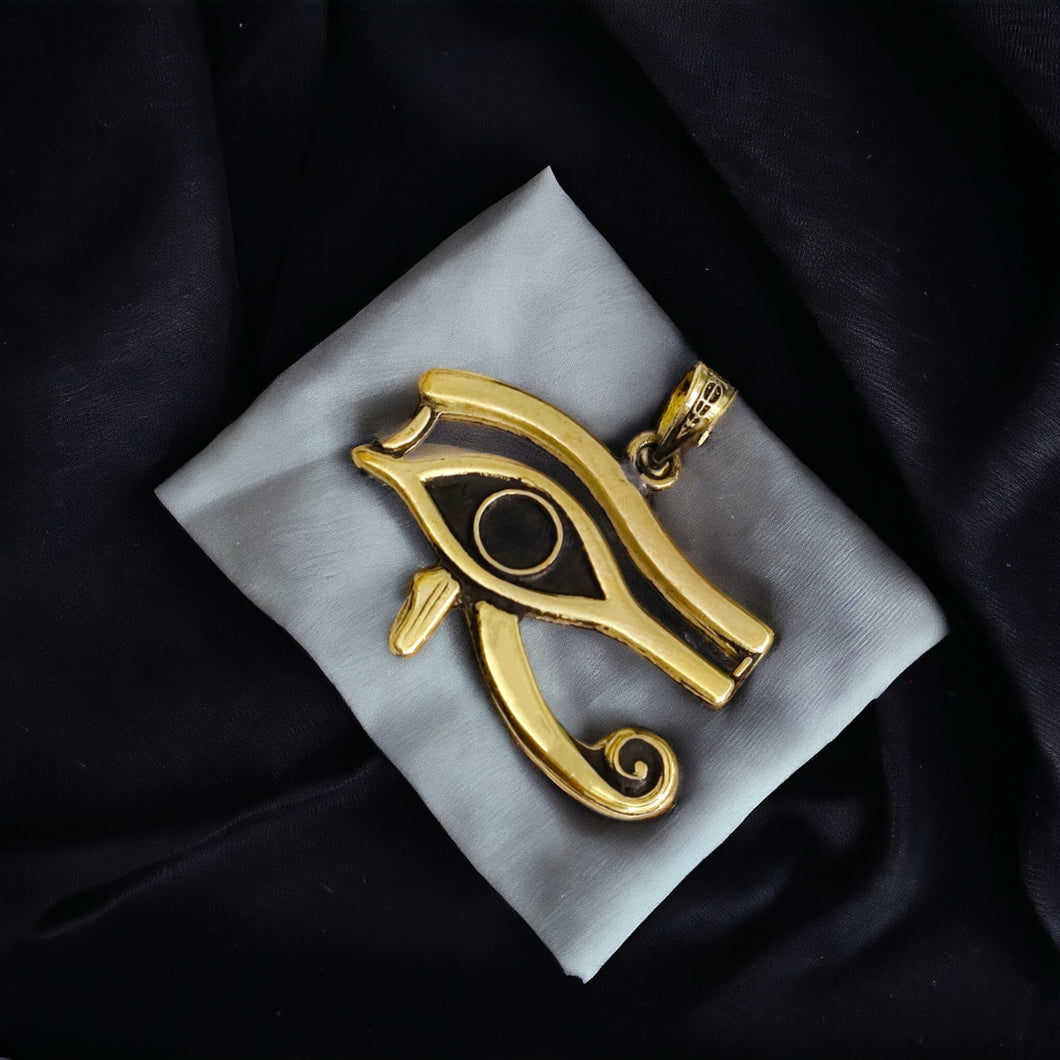 Gold Eye Of Horus Pendant Necklace