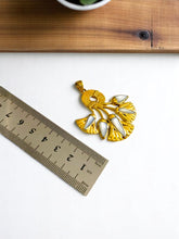 Load image into Gallery viewer, Gold Lotus Flower Pendant Necklace
