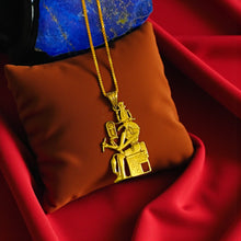 Load image into Gallery viewer, Gold God Thoth Necklace
